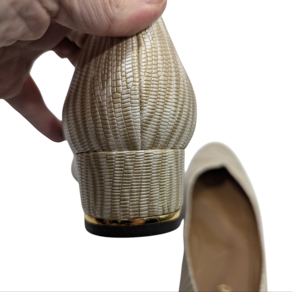 NWOB J Renee Reptile Embossed Metallic Tan Cream Comfort Low Heel Pumps Size 10 - Picture 5 of 10